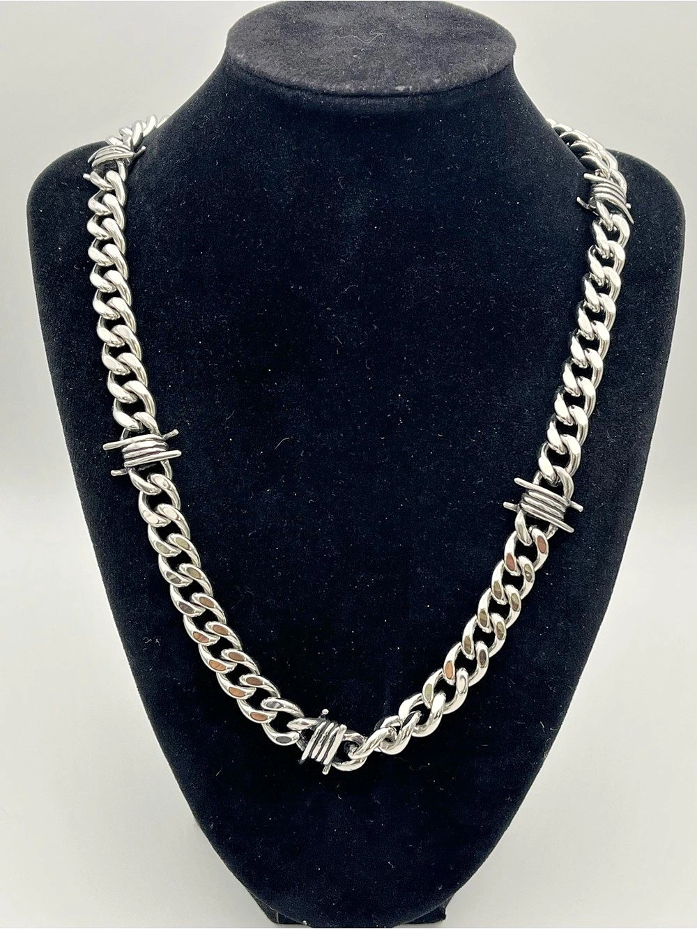 24”, Stainless Steel Cuban Chain with Barbed Wire Accents
